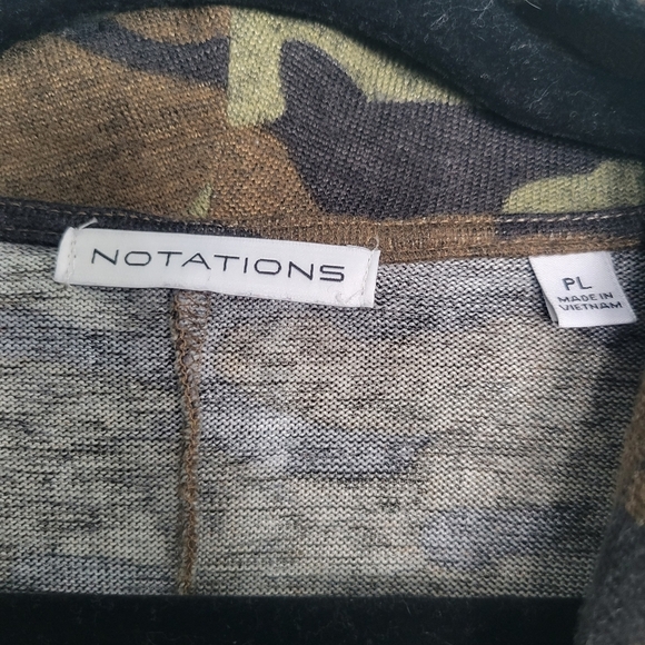 Notation Petite Camo Top - Picture 3 of 4
